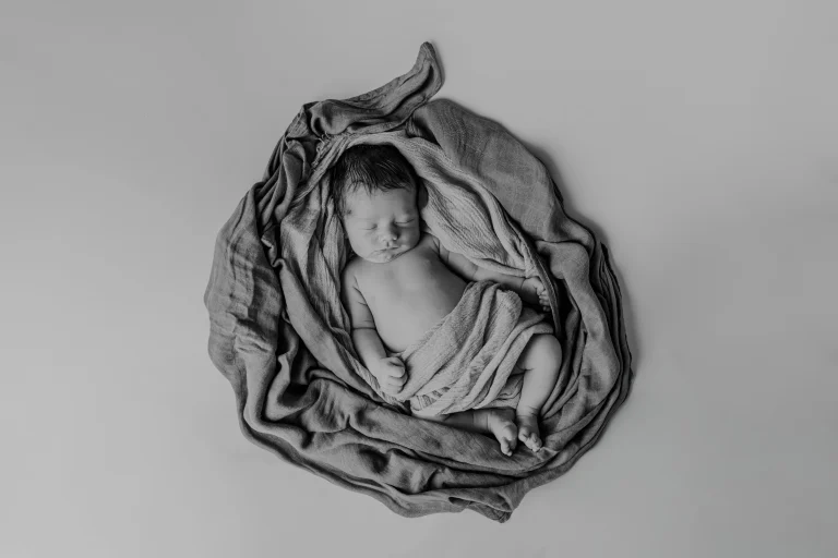 Galería de Sesiones de Newborn por Grisphoto - fotografía 01